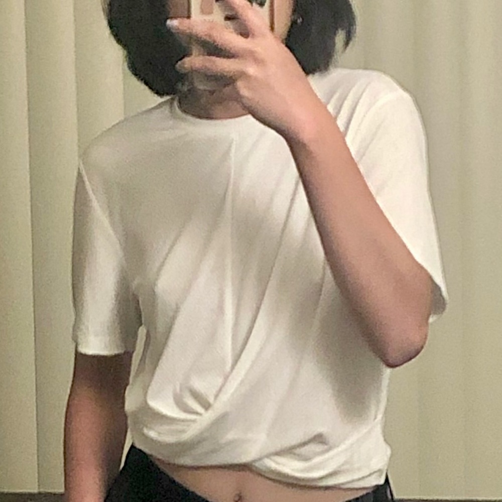 Divided white cropped shirt